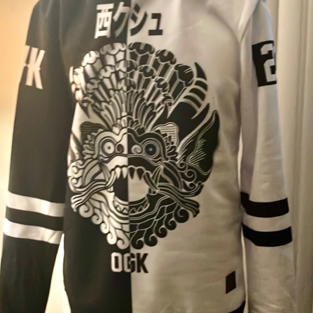 WEST KVSH black and white dragon design long sleeve sweatshirt streetwear